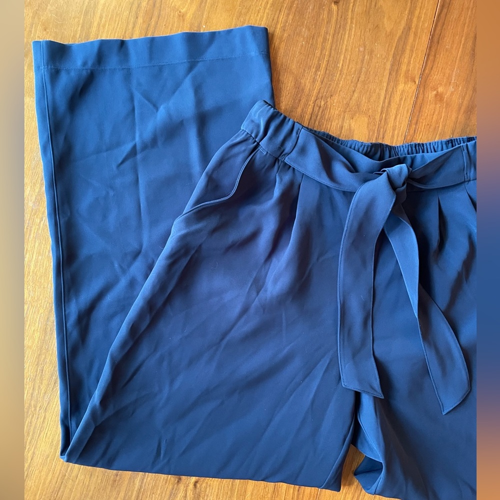 Two pairs Lululemon pants (one black one navy)